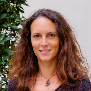   Yasmine Tebaa - Invoke
